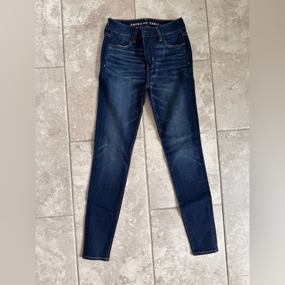 NWOT - American Eagle Jeans